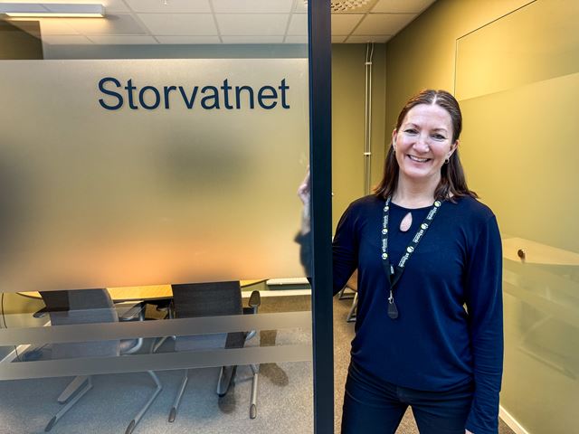 Mari ved møterommet, Storvatnet
